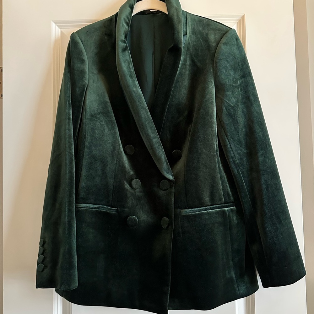 Express Green Velvet Blazer with Structured Tailoring